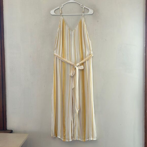 Billabong yellow white striped spaghetti strap flowy jumpsuit Size S NWT - Picture 1 of 9